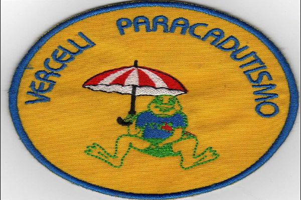 Scuola di paracadutimo ASD VZONE Vercelli Scuola di paracadutimo ASD VZONE Vercelli